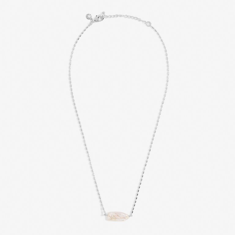 Lumi Pearl Necklace in Silver Plating