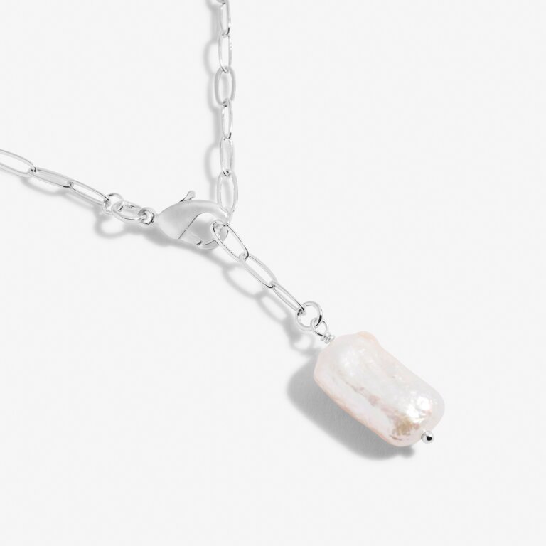 Lumi Pearl Chain Necklace in Silver Plating