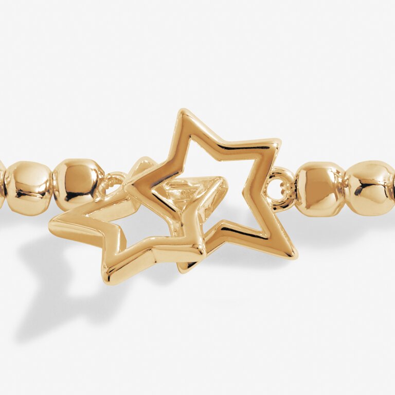 Forever Yours 'Amazing Auntie' Bracelet in Gold-Tone Plating